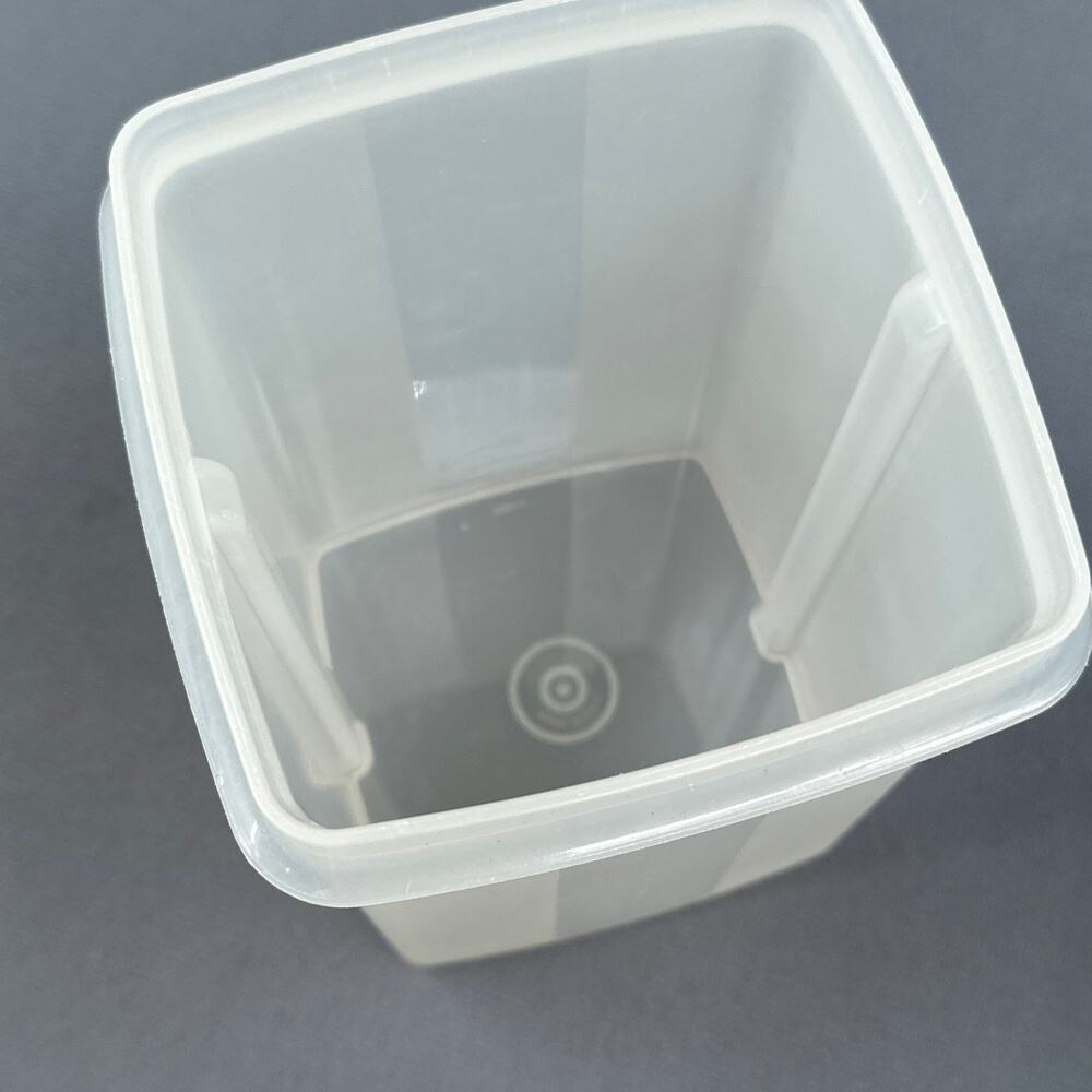VTG Tupperware Pickle Keeper Container Avocado Green Lid Strainer Insert 7” Tall - Picture 7 of 15